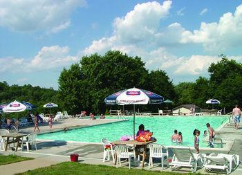 Circle M Rv & Camping Resort - Caravan Park Millersville Dış mekan fotoğraf