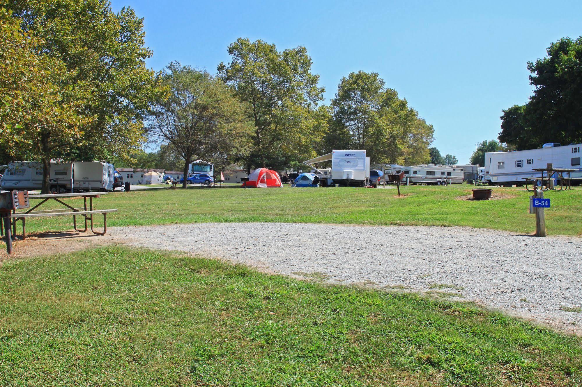 Circle M Rv & Camping Resort - Caravan Park Millersville Dış mekan fotoğraf